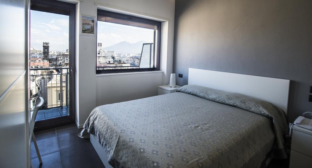 B&B Locanda Mediterranea Nápoles Habitación foto